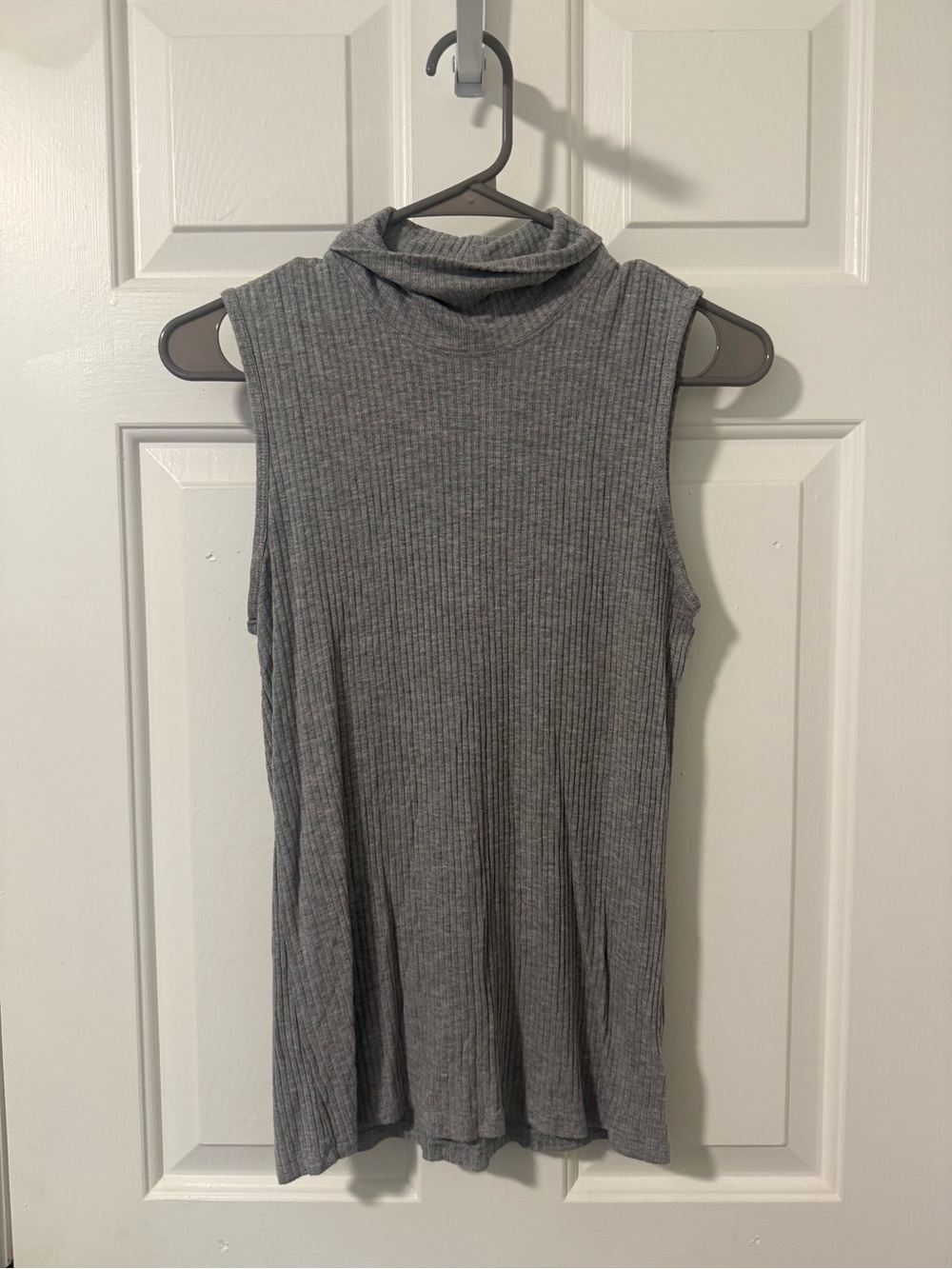 Christian Siriano Gray Ribbed Sleeveless Mock Neck Tank